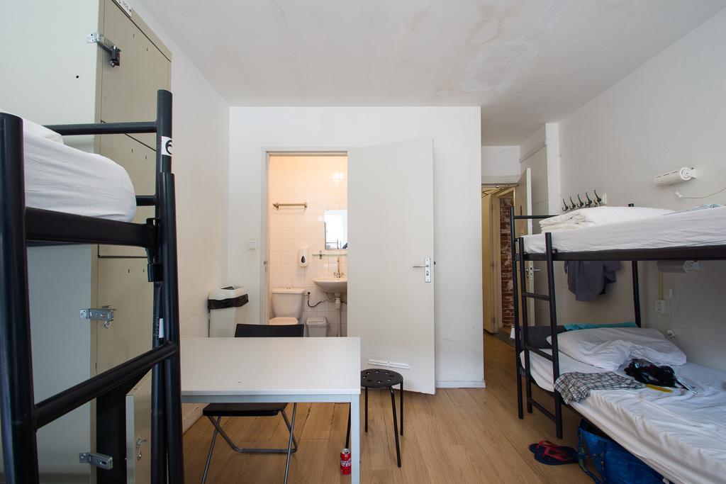 Stone Hotel & Hostel Utrecht Bilik gambar