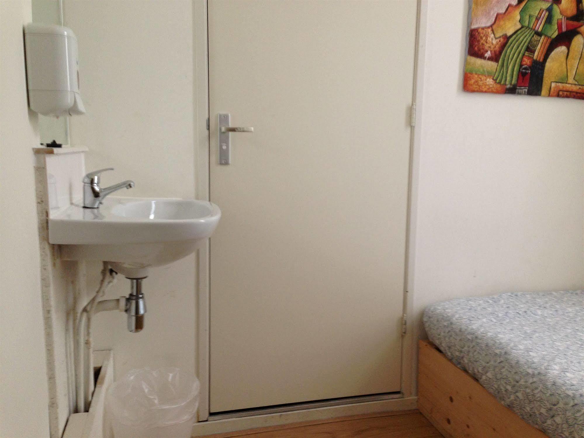 Stone Hotel & Hostel Utrecht Luaran gambar